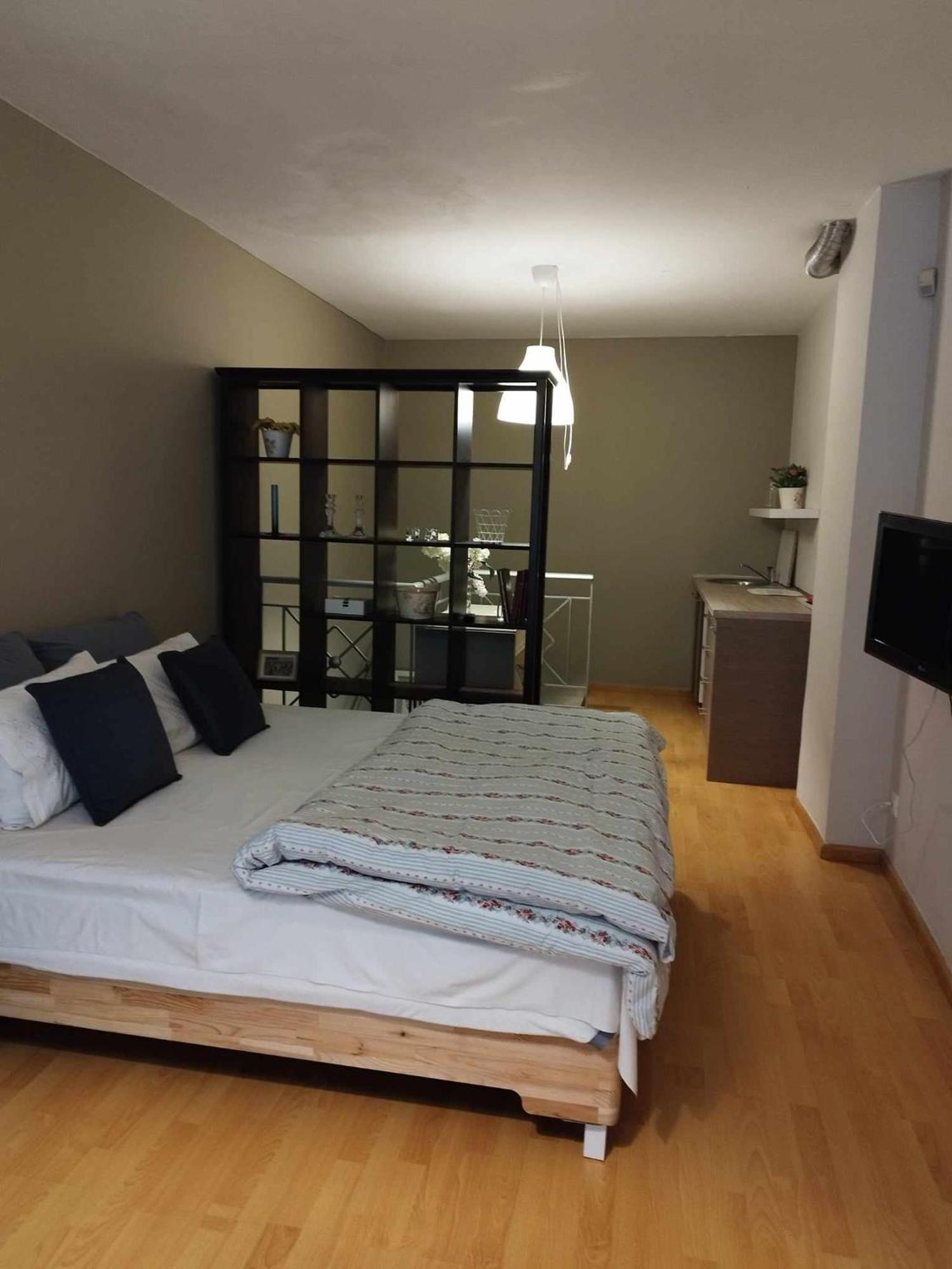 Short Loft At
