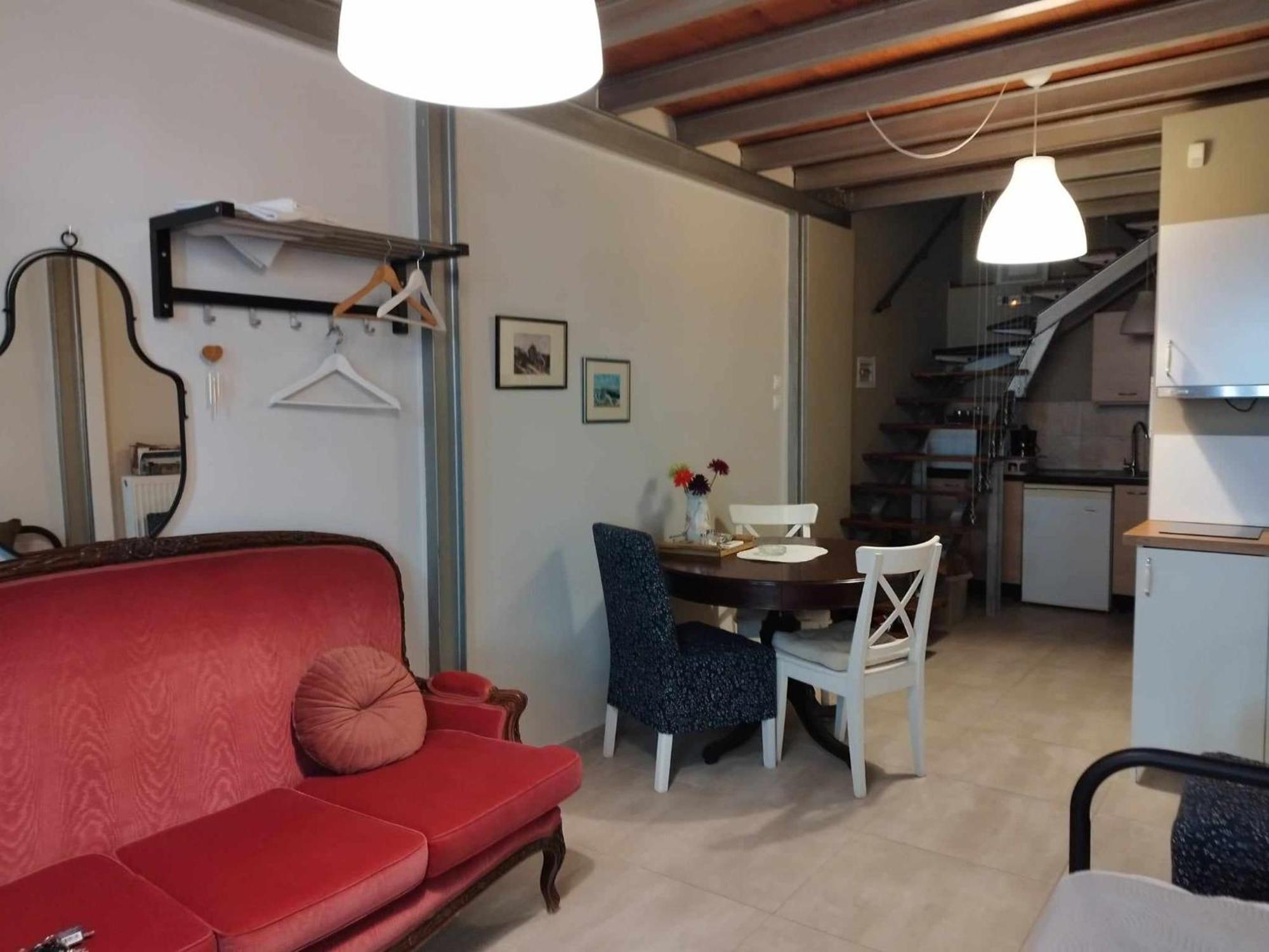 Short Loft At * Thessaloniki