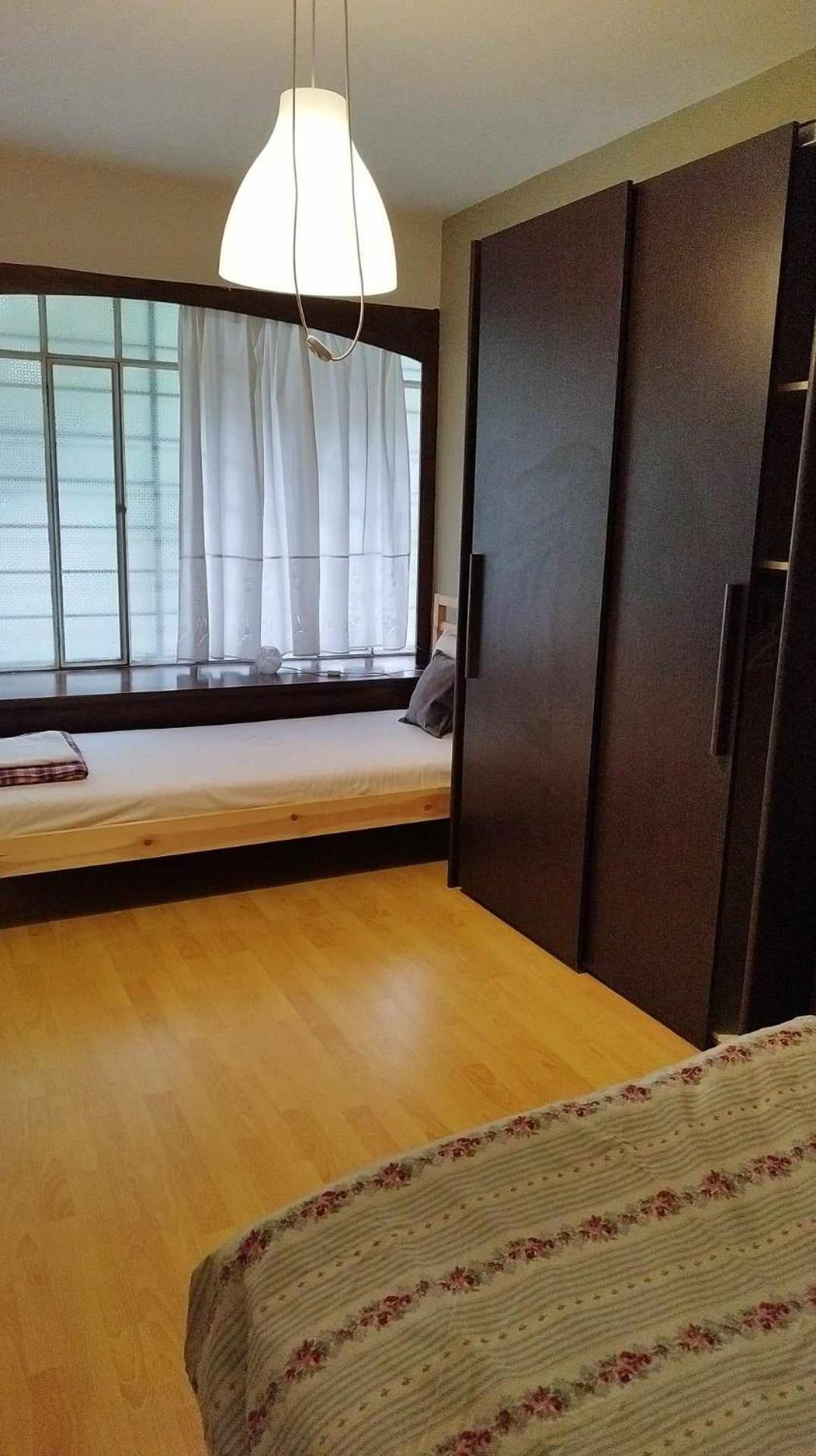 Short Loft At Apartment *