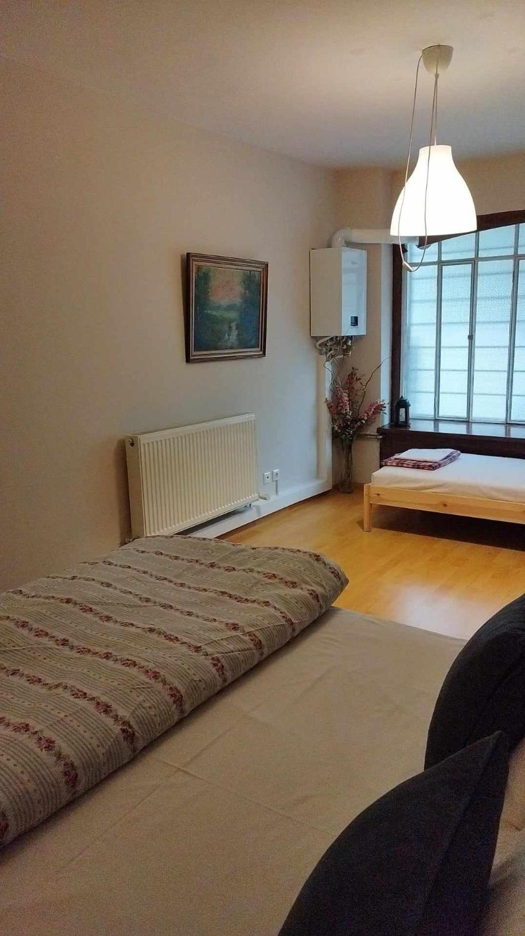 Short Loft At Apartment *