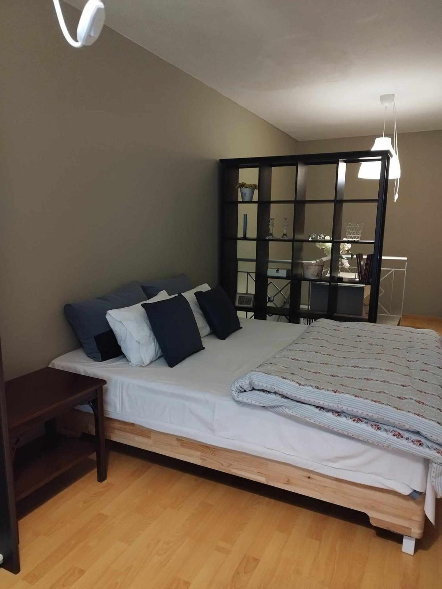 Short Loft At